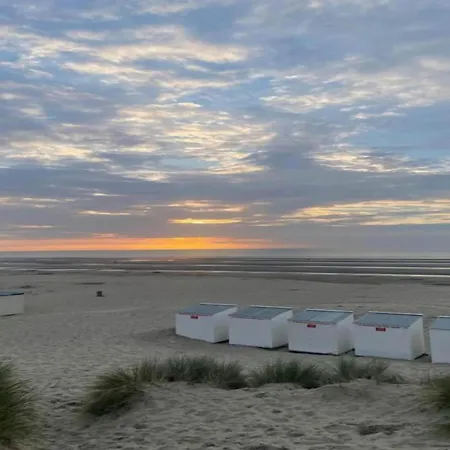 Cosy Polder House Near The Coast Koksijde